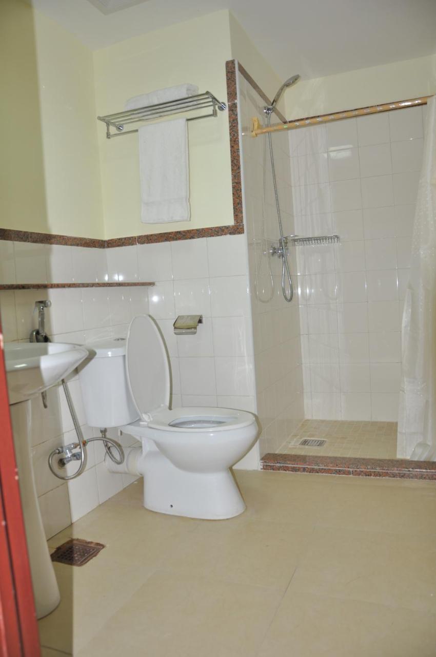 Luwa Evergreen Hotel متوارا المظهر الخارجي الصورة